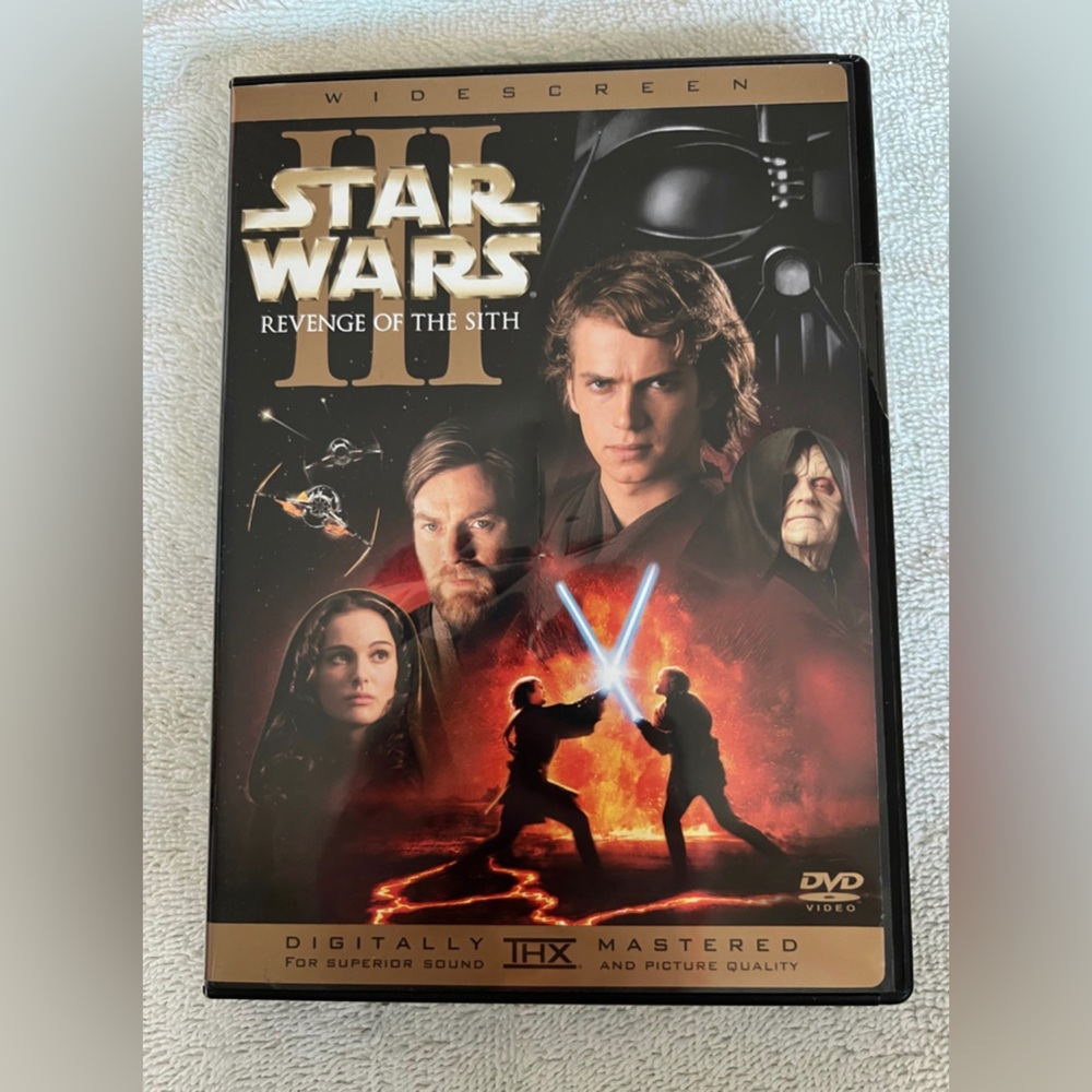 Star Wars Episode III Revenge of the Sith DVD